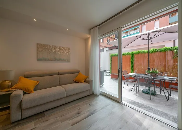 Smart House S.orsola - Garage & Garden