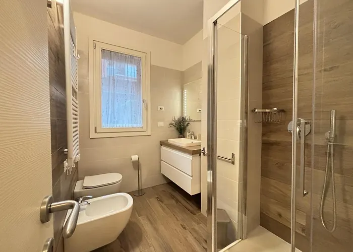 Smart House S.orsola - Garage & Garden بولونيا